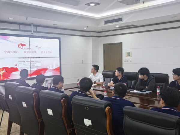 国际公司纪委书记为新入职员工讲授“廉洁从业第一课”.jpg